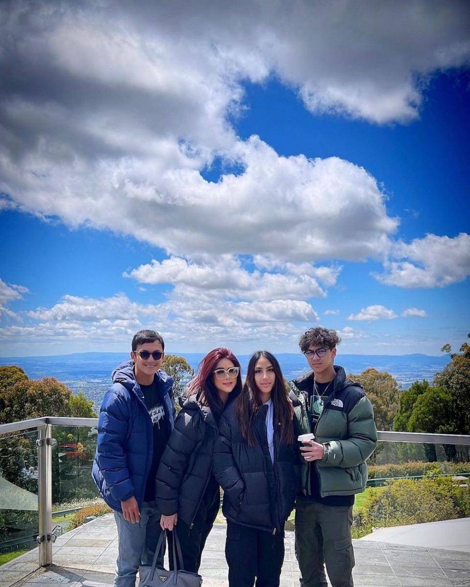 potret keluarga Gunawan di Australia (instagram.com/gunawan_sudrajat_real)