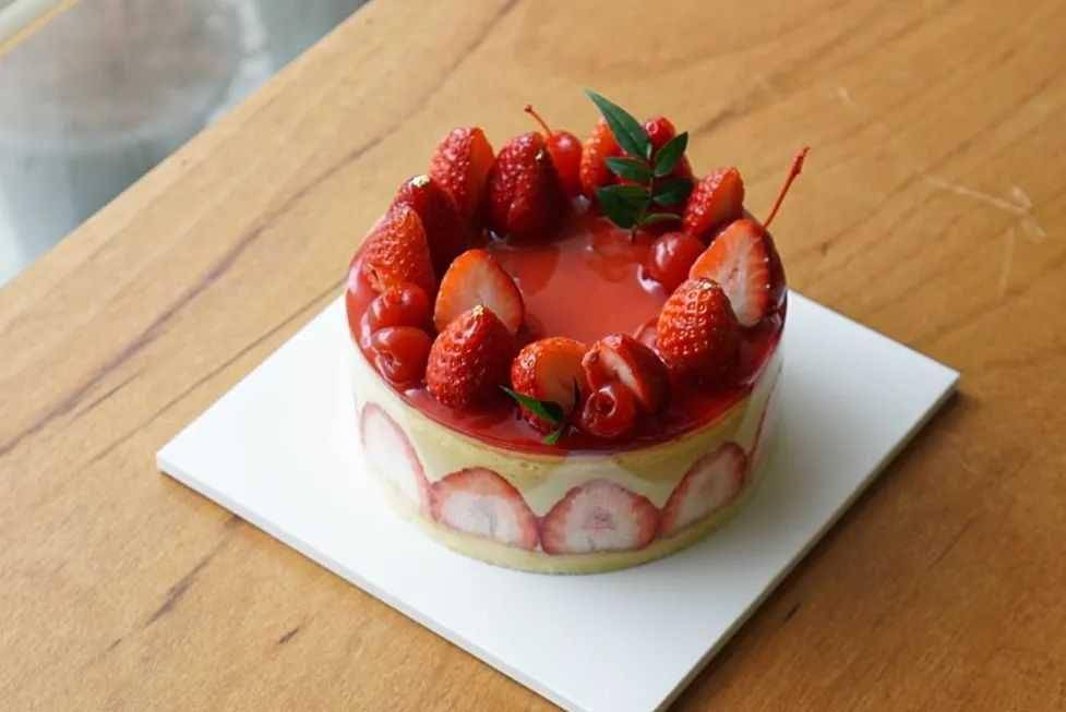 kue klasik prancis (instagram.com/jiny._____)