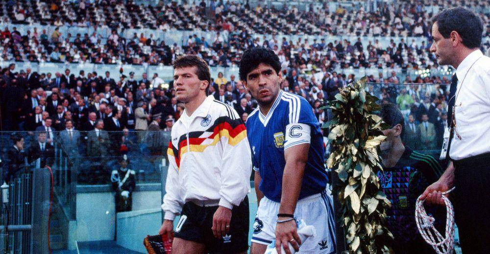 Jerman Barat melawan Argentina pada final Piala Dunia 1990. (fifa.com)