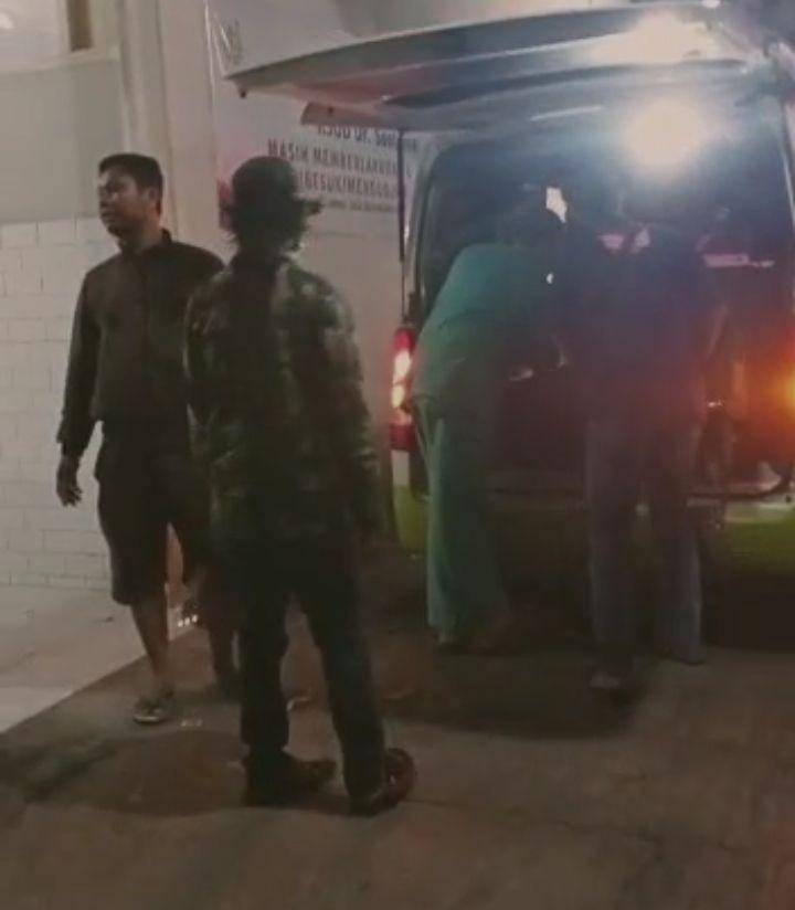 Korban penembakan tawuran meninggal dunia di RSUD Dr Soetomo. (dok. Istimewa).