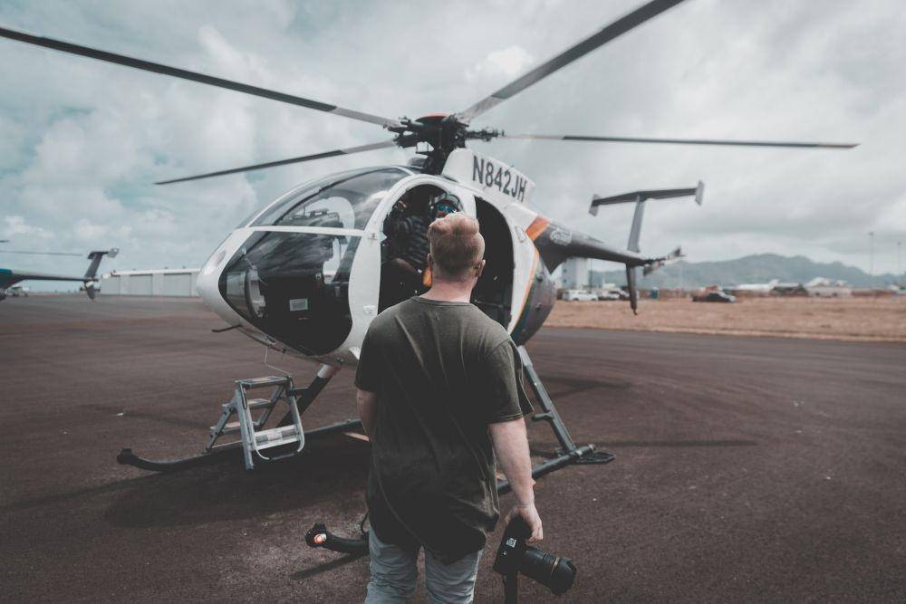 Ilustrasi orang datang tepat waktu (unsplash.com/traviscolbert)
