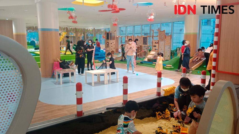 Pembukaan Miniapolis di Plaza Indonesia. Jumat (16/12/2022). IDN Times/Adyaning Raras