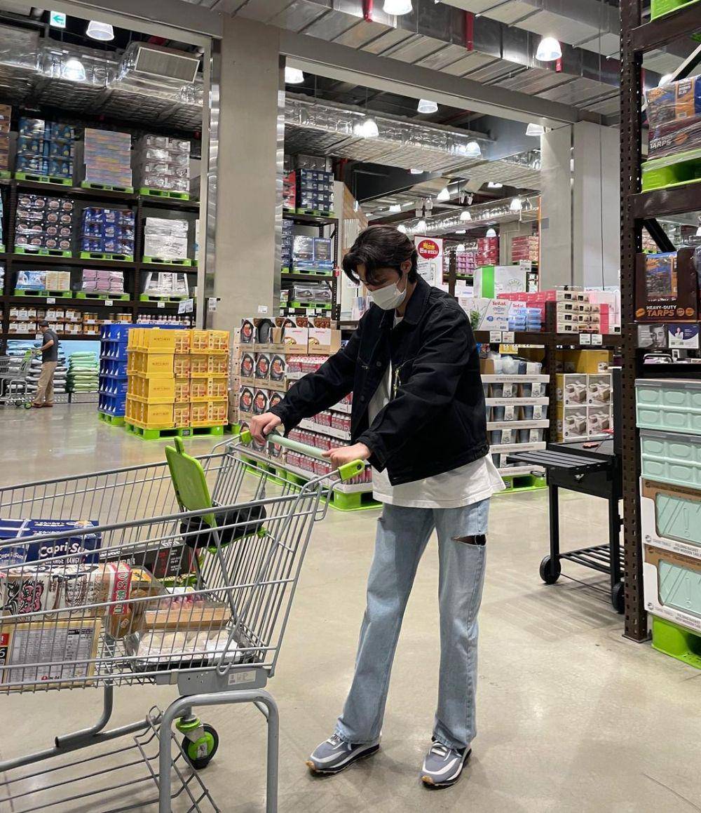 OOTD ngedate ala Lee Jae Wook (instagram.com/jxxvvxxk)