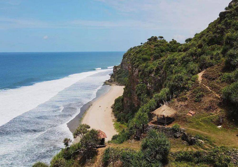 Pantai Watunene di Gunungkidul (Instagram.com/inigunungkidul_id)