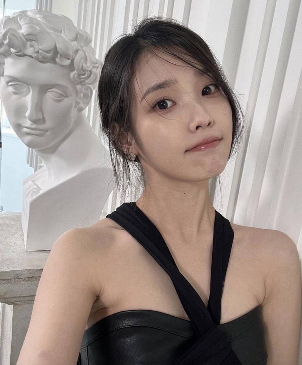 potret IU (instagram.com/dlwlrma)
