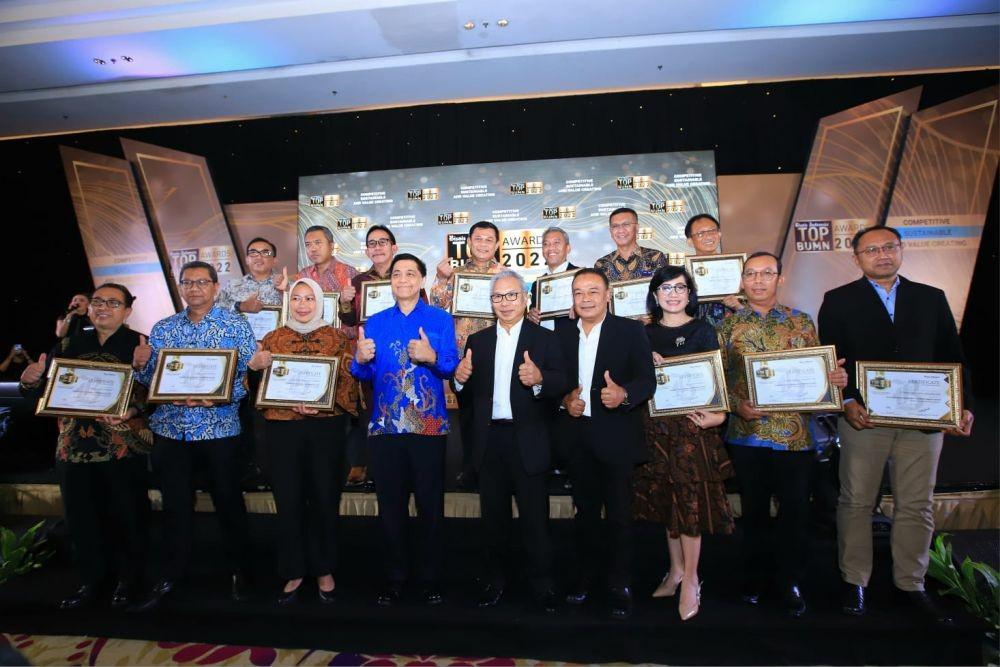 BRI Raih Penghargaan Top BUMN Awards 2022 Kategori Korporasi