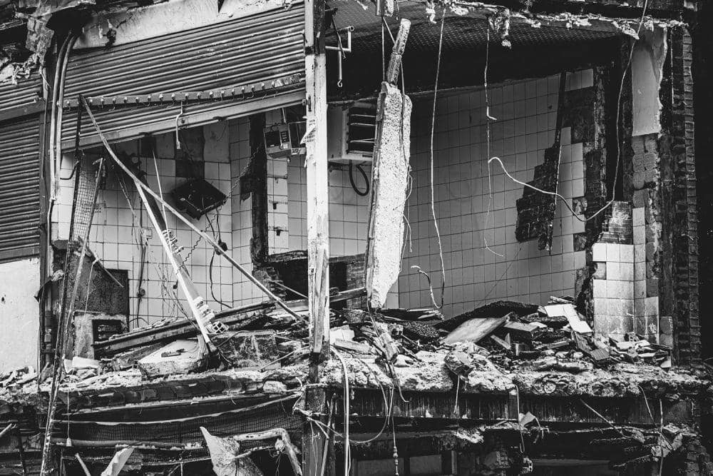 5 Hal yang Perlu Dilakukan saat Gempa Ketika Berada di Kantor