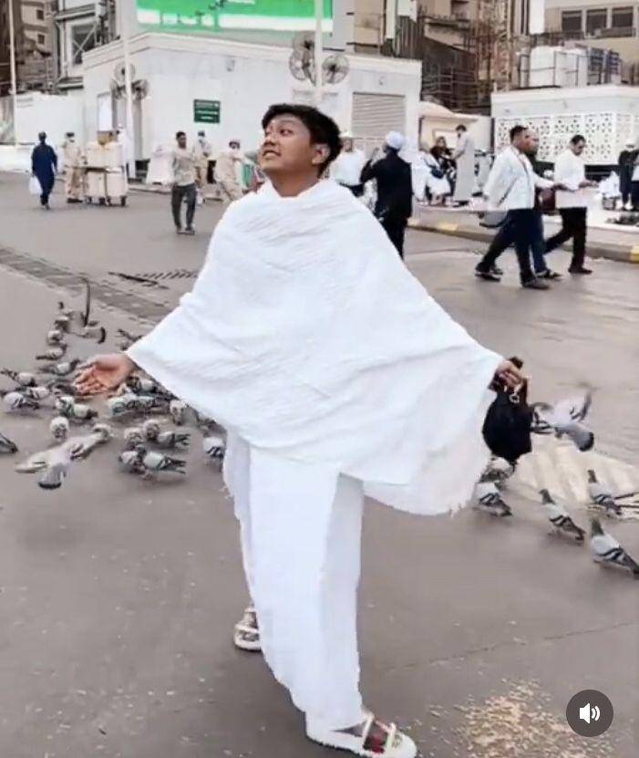 Caknan umrah (instagram.com/denny_caknan)