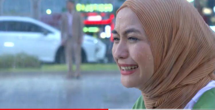 Kembali Main Sinetron, 10 Penampilan Terbaru Revalina S. Temat