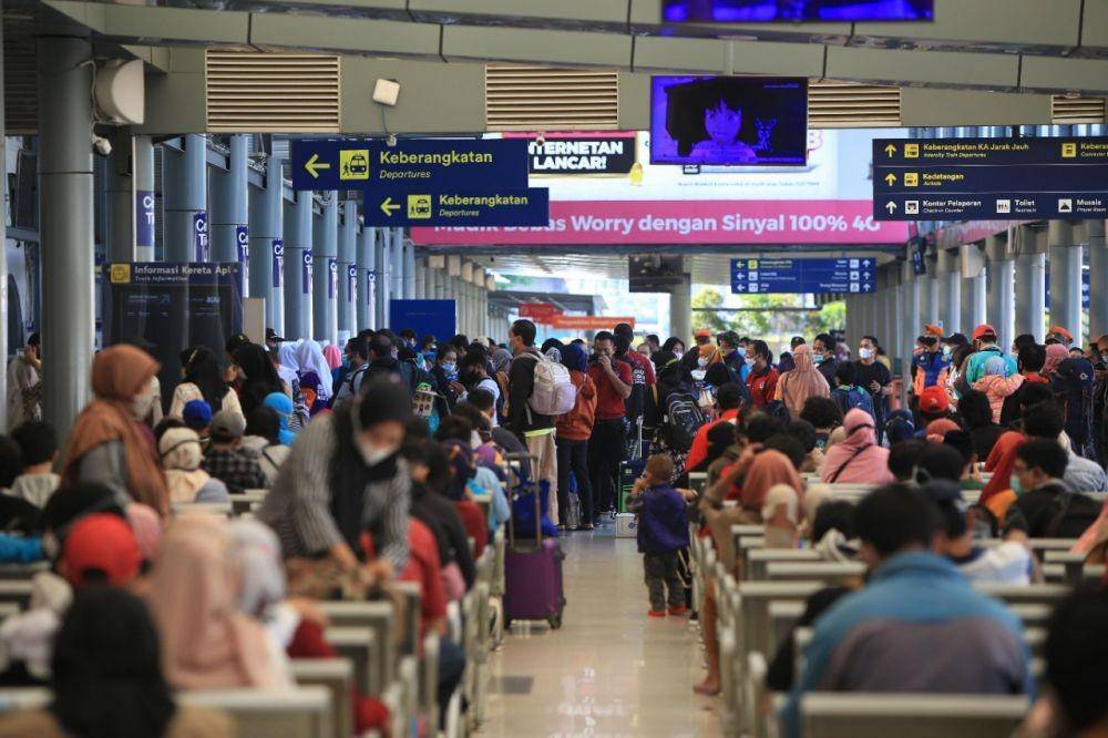 Ilustrasi Suasana Stasiun menjelang hari raya (Dok.KAI)