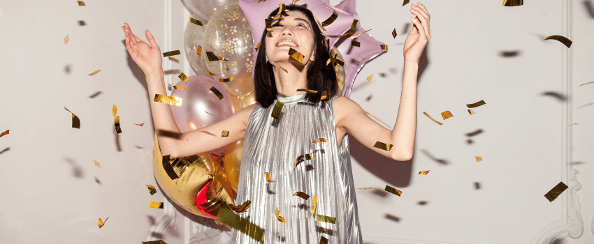 ilustrasi tahun baru(pexels.com/cottonbrostudio)