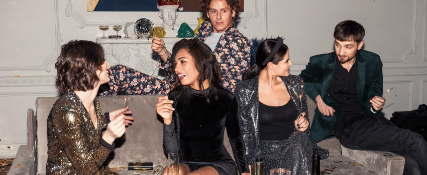 ilustrasi tahun baru(pexels.com/cottonbrostudio)