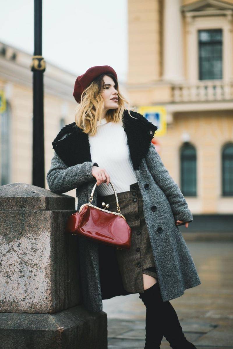 inspirasi outfit Natal (pexels.com/EVG Kowalievska)