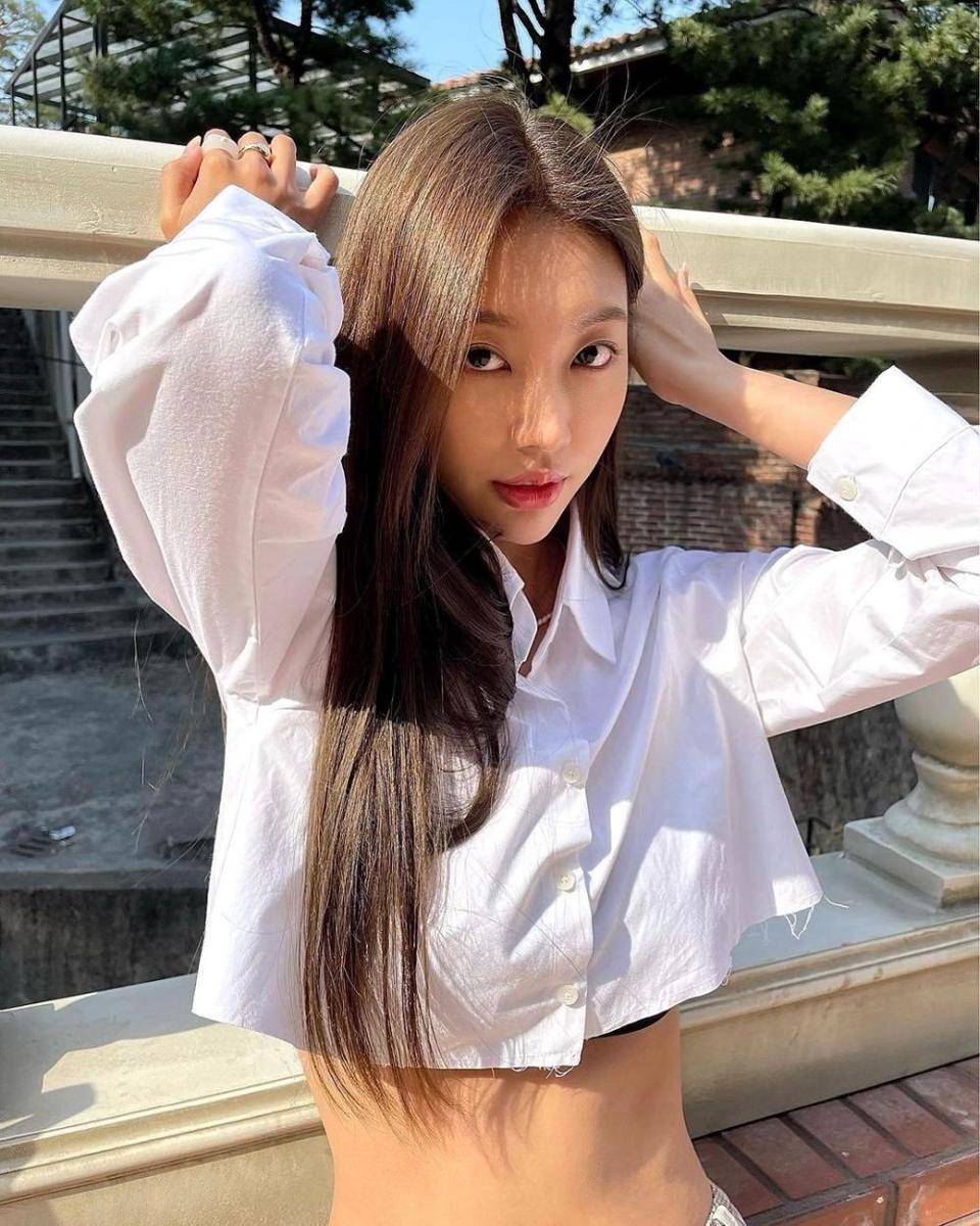 Park Se Jeong (instagram.com/jennonpark)