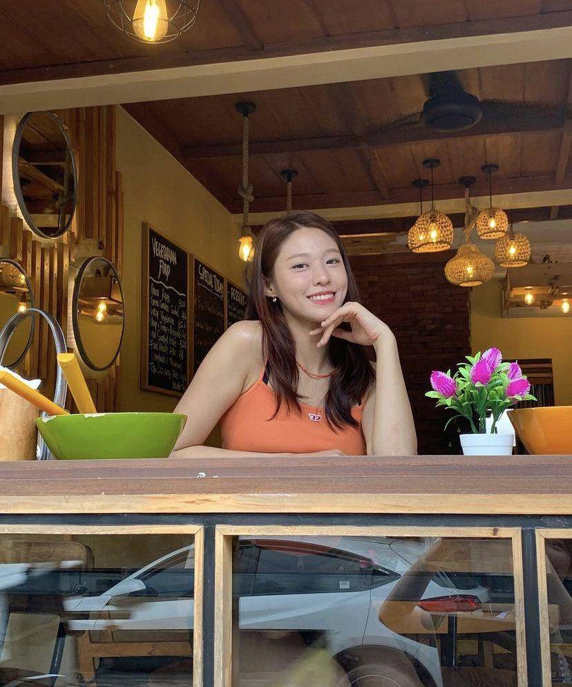 potret cantik Seolhyun di bali (instagram.com/s2seolhyuns2)