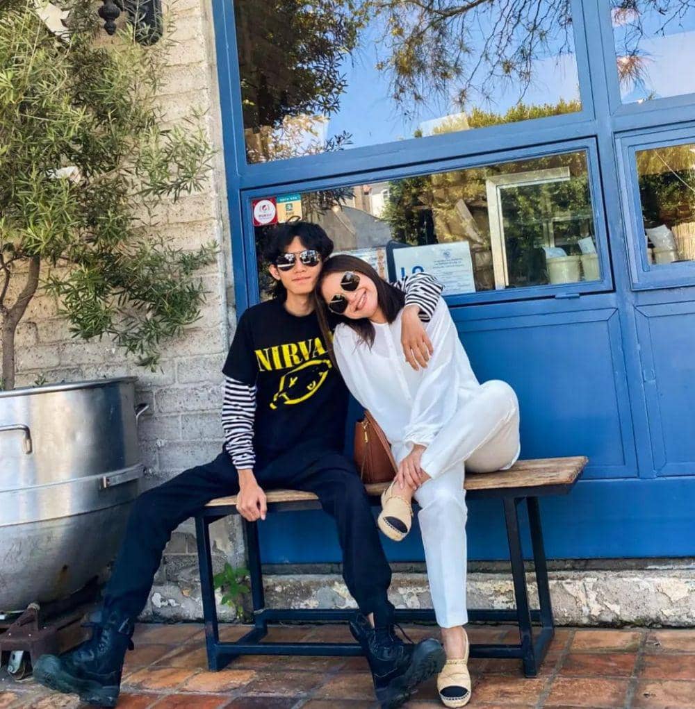 Kebersamaan Rossa dengan putranya (instagram.com/itsrossa910)