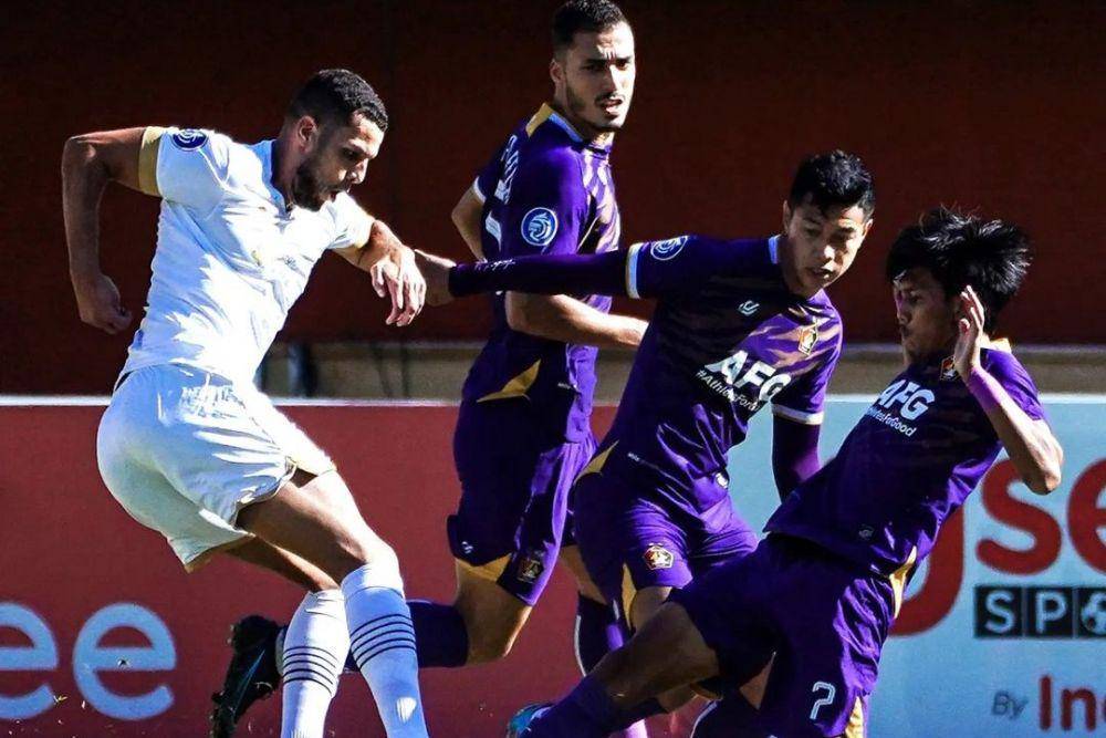 Persik Kediri saat meraih kemenangan atas Dewa United di pekan 15 Liga 1 Indonesia 2022/2023. (instagram.com/persikfcofficial)