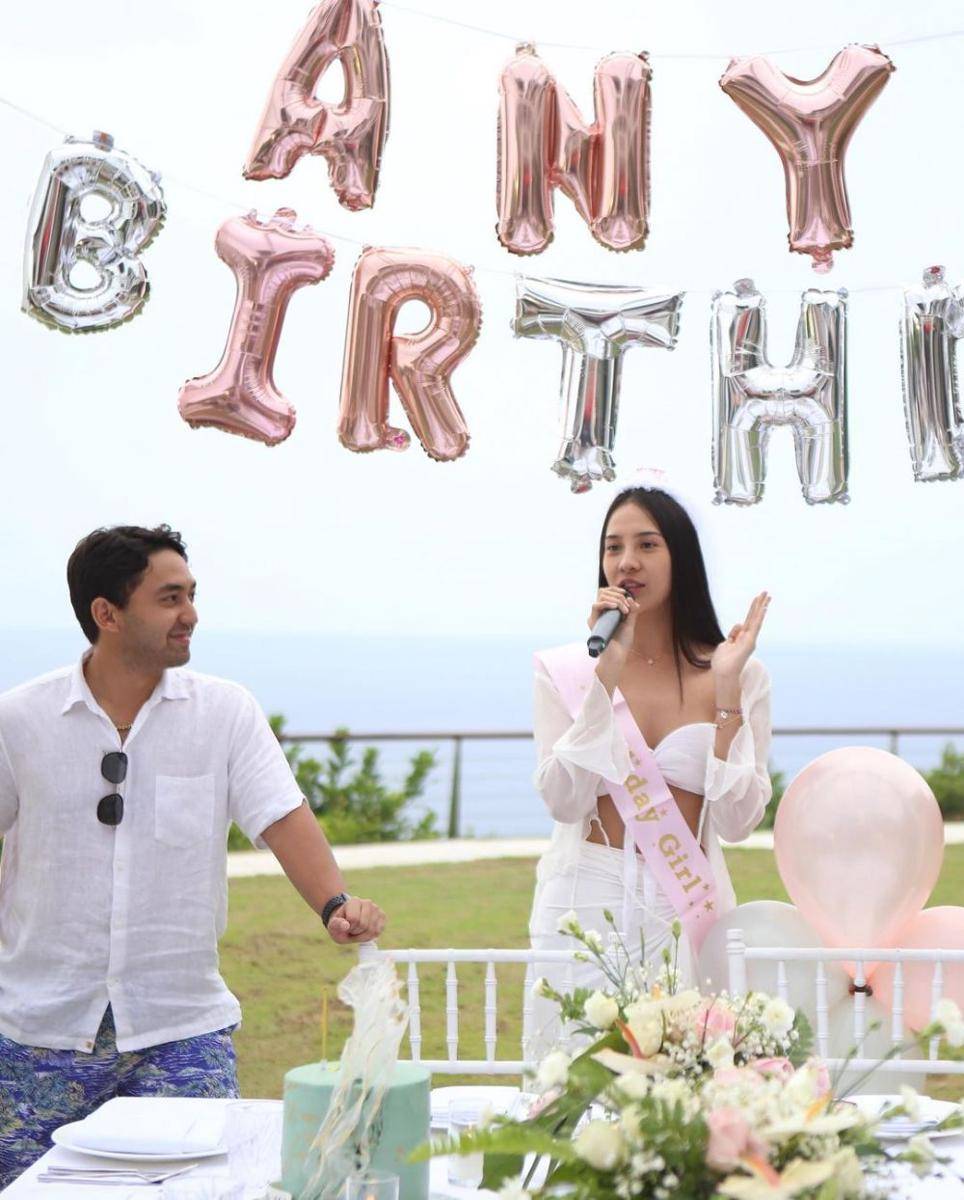 momen ulang tahun Anya Geraldine (instagram.com/anyageraldine)
