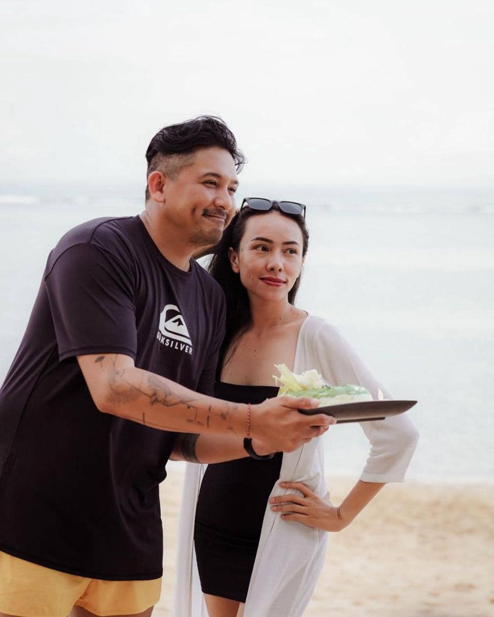 potret kejutan ulang tahun ke-38 Ryan Delon (instagram.com/mrssharena)