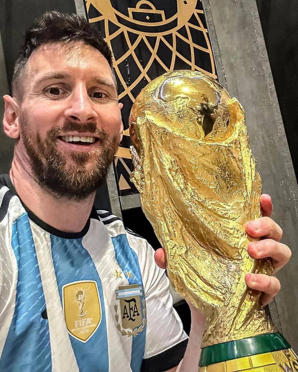 Lionel Messi. Akun Instagram luissuarez9