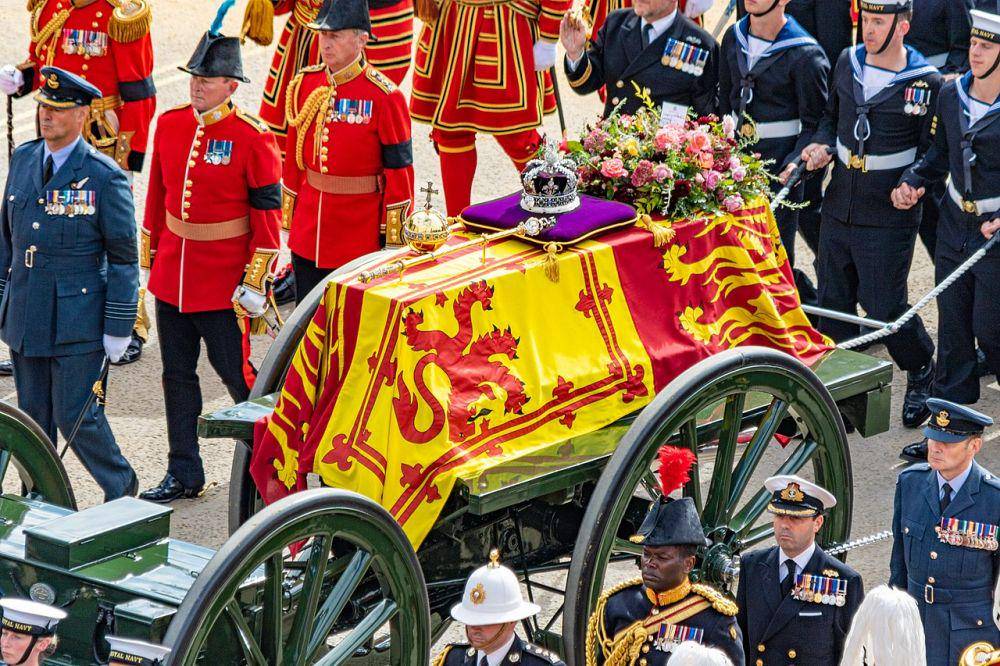 upacara pemakaman Ratu Elizabeth II yang berangkat dari Gereja Westminster Abbey (commons.wikimedia.org/Department for Digital, Culture, Media and Sport)