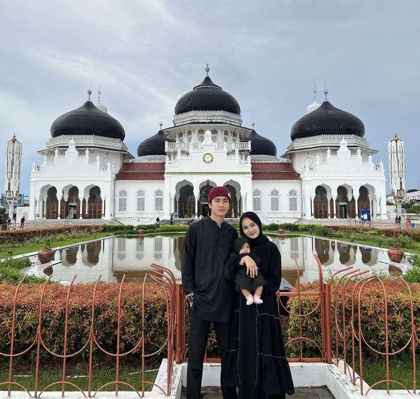 keluarga Evan Marvino dan Uffri (instagram.com/evanmarvino)