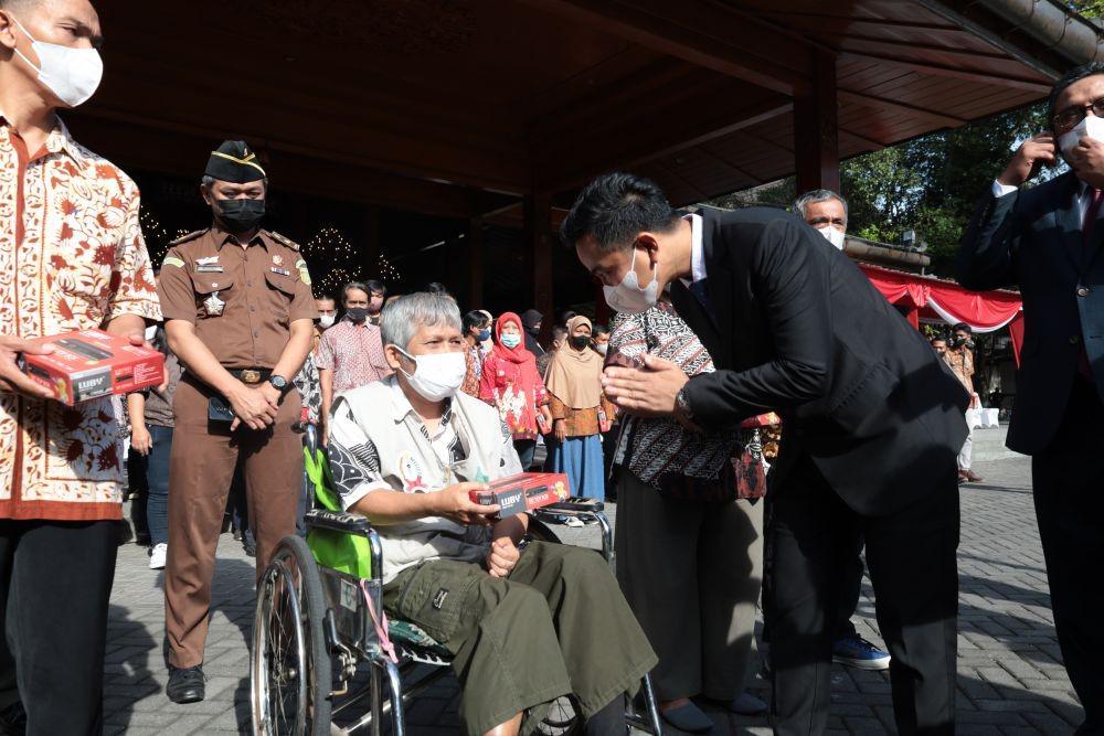 Ada 22 Ribu STB Gratis Dibagikan Untuk Warga Miskin di Solo