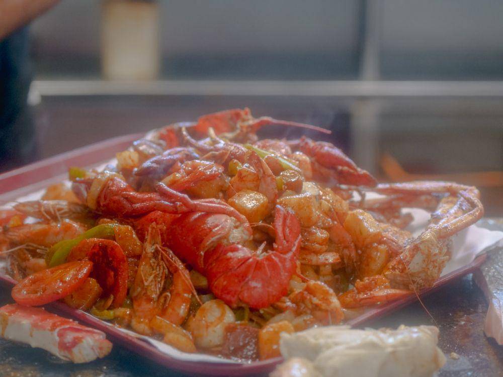 ilustrasi seafood saus padang (pexels.com/Kindel Media)
