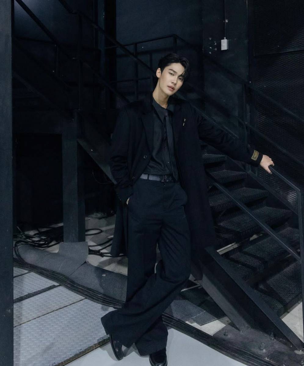 Dew Jirawat Sutivanisak (instagram.com/dew_jsu)