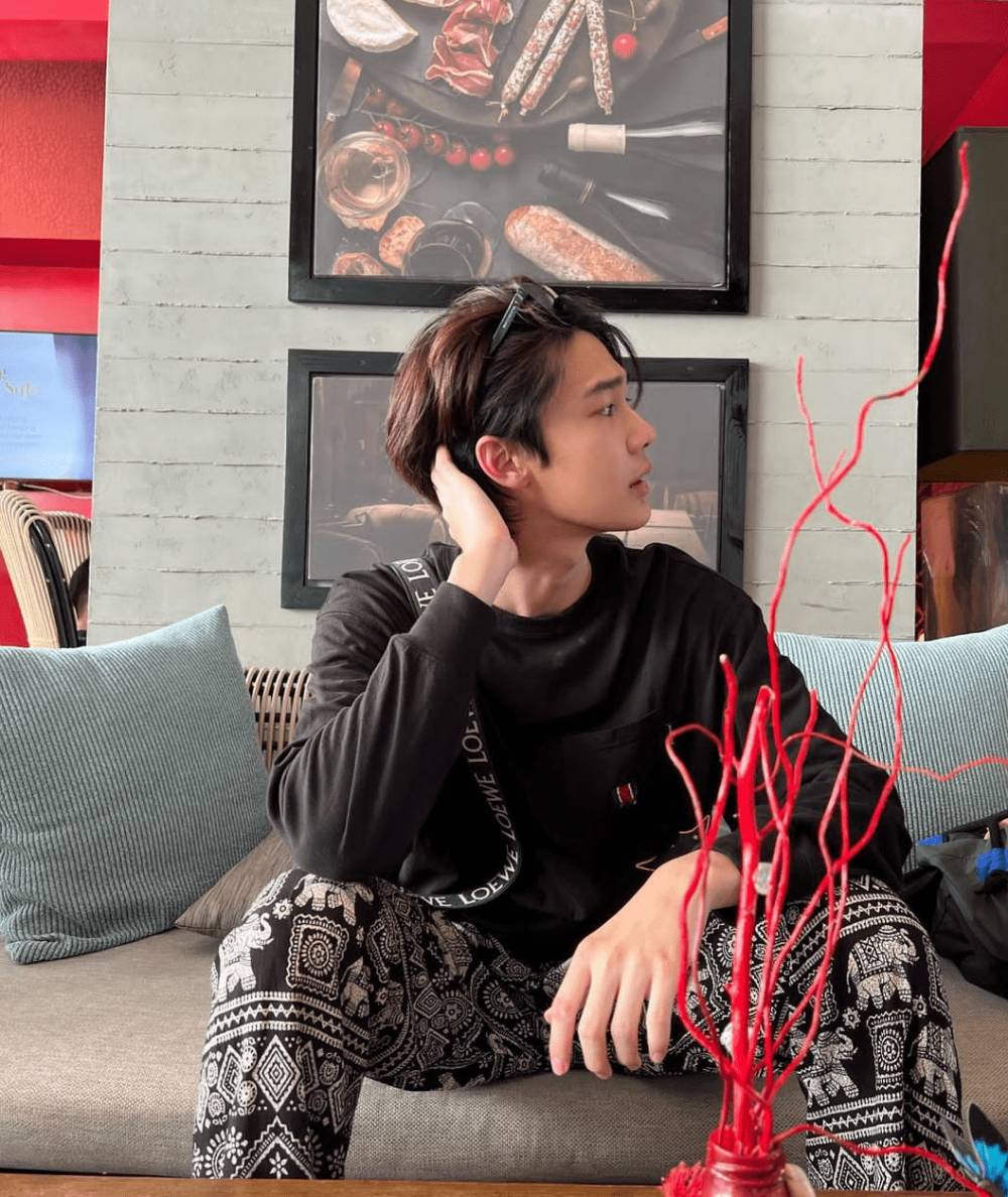 Dew Jirawat Sutivanisak (instagram.com/dew_jsu)