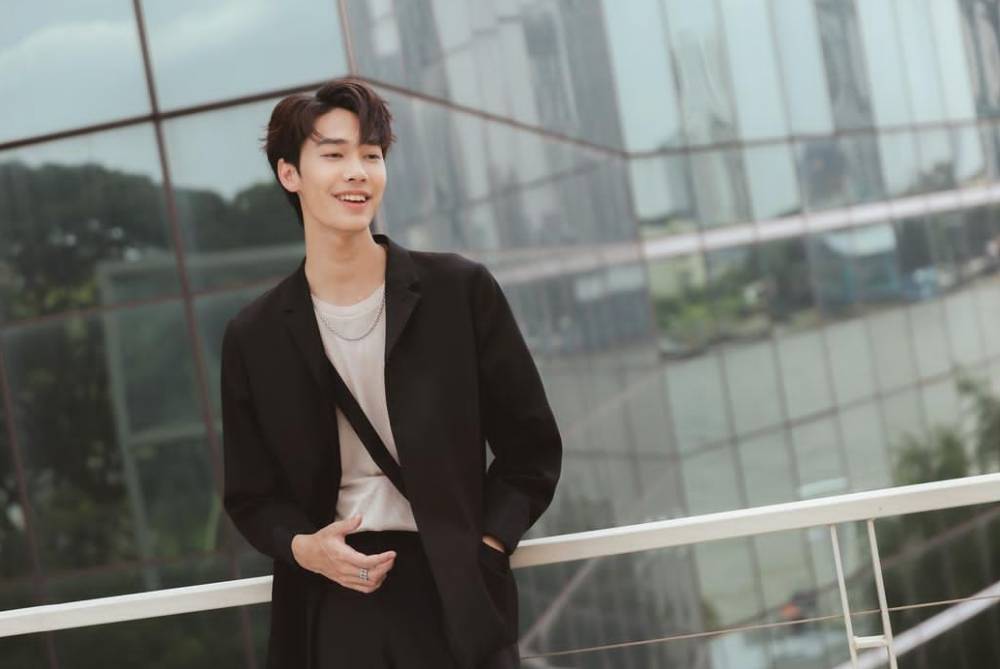 Dew Jirawat Sutivanisak (instagram.com/dew_jsu)