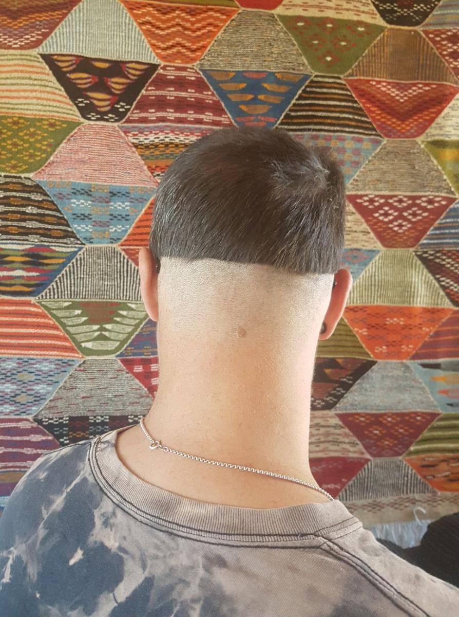 potret orang menyesal pergi ke salon (reddit.com/user/MalibuDeadbeat)
