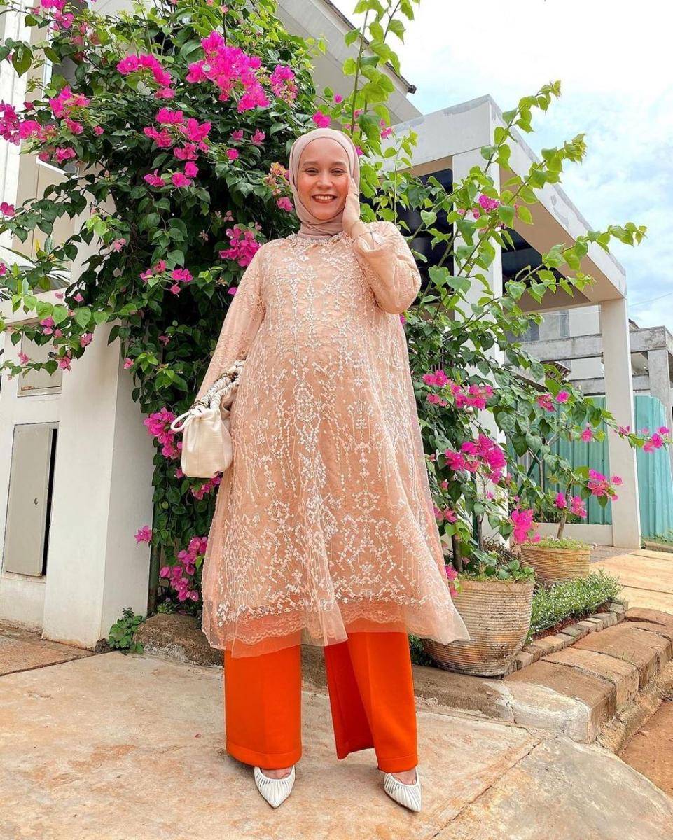 Outfit kondangan hijab. (instagram.com/nissachair)