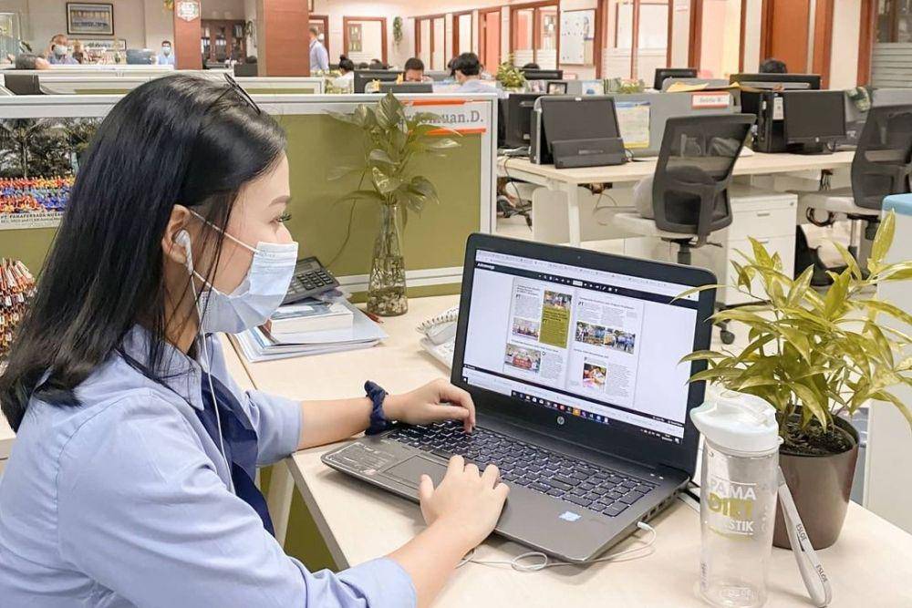 Amilia Agustin ketika bekerja pada bidang CSR di PT Pamapersada Nusantara yang dinaungi Astra Grup. (instagram.com/agustinamilia)