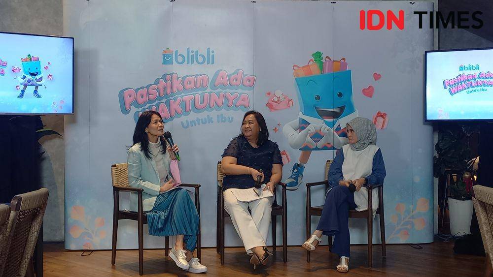 Hari Ibu with Blibli 2022 "Pastikan Ada Waktunya Untuk Ibu", di First Crack Coffee, Selasa (20/12/2022). (IDN Times/Aprodithe Kyrie)