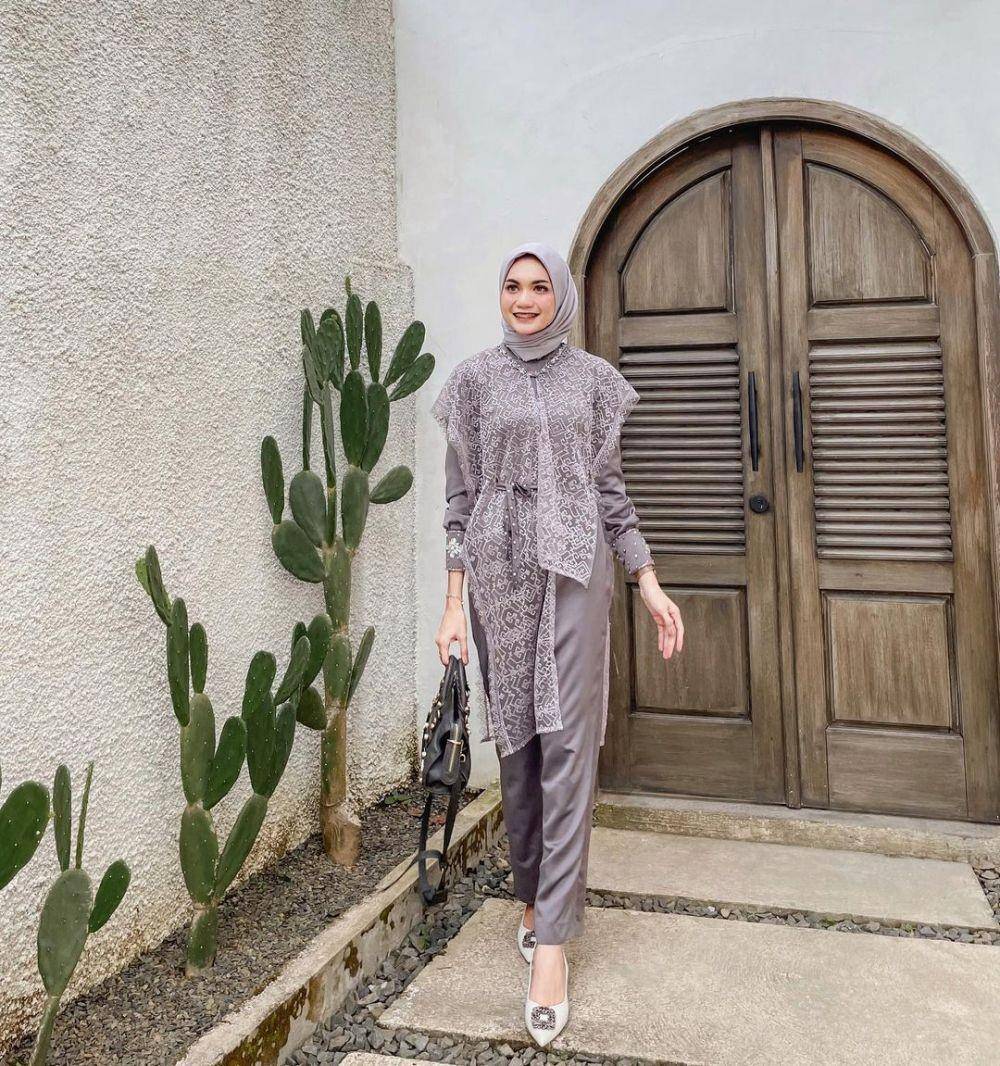 Outfit kondangan hijab. (instagram.com/elsanoviolin)