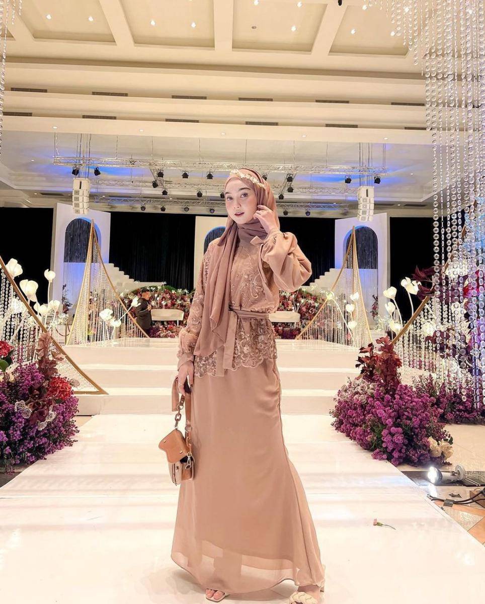 Outfit kondangan hijab. (instagram.com/nabilahcil)