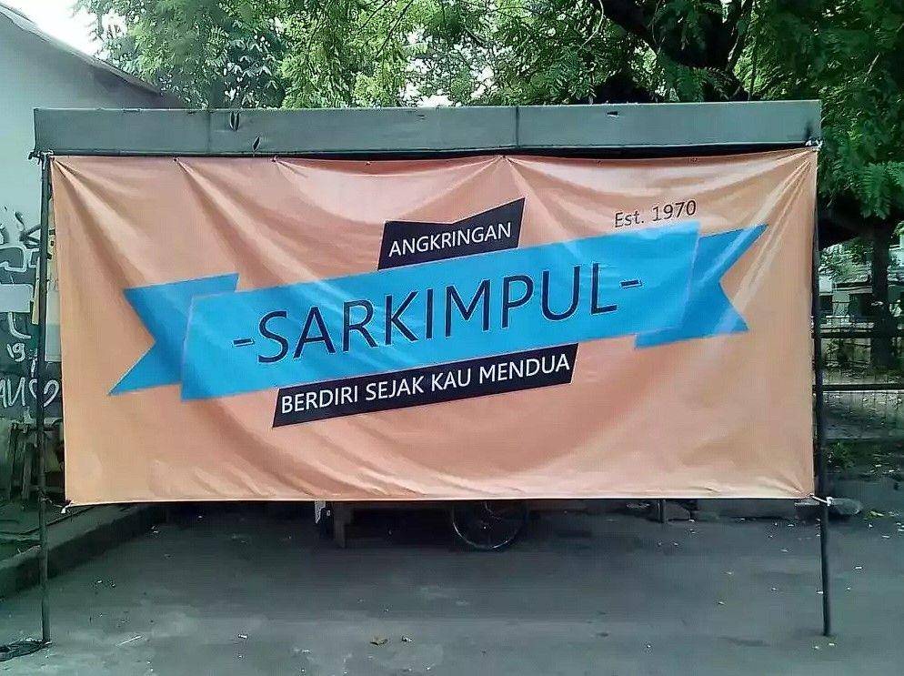 tulisan spanduk galau (twitter.com/thpuspitawati)