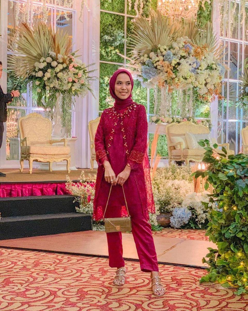 Outfit kondangan hijab. (instagram.com/iymel)