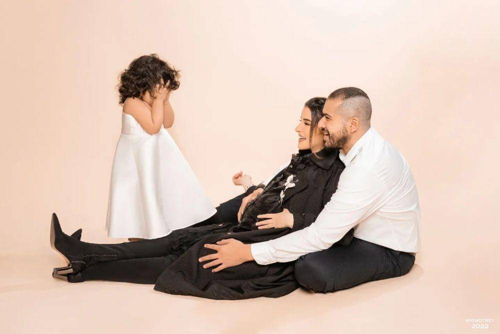 Maternity terunik 2022 (instagram.com/riomotret)