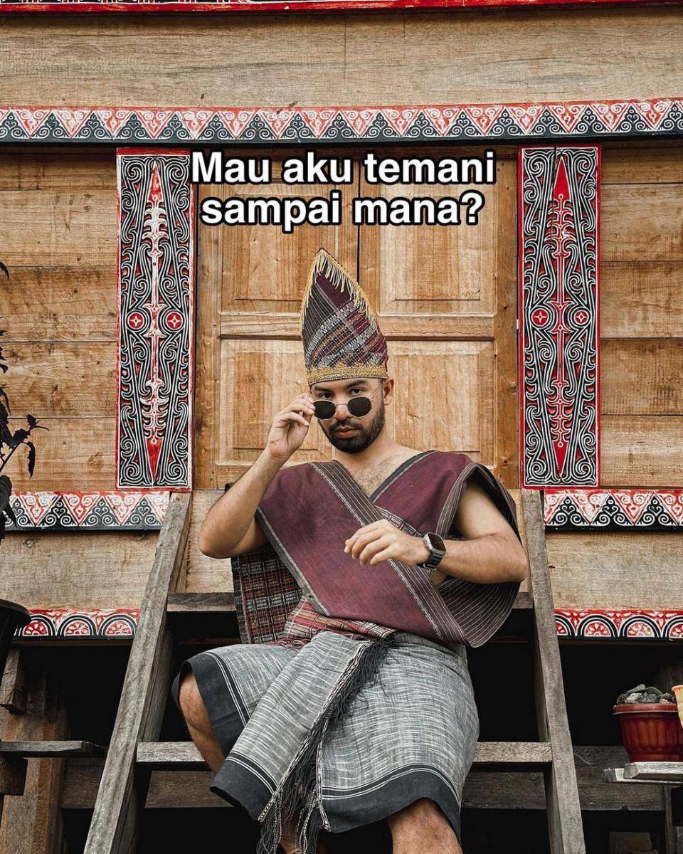potret Hassan Alaydrus di Pulau Samosir (instagram.com/hassanalaydrus)