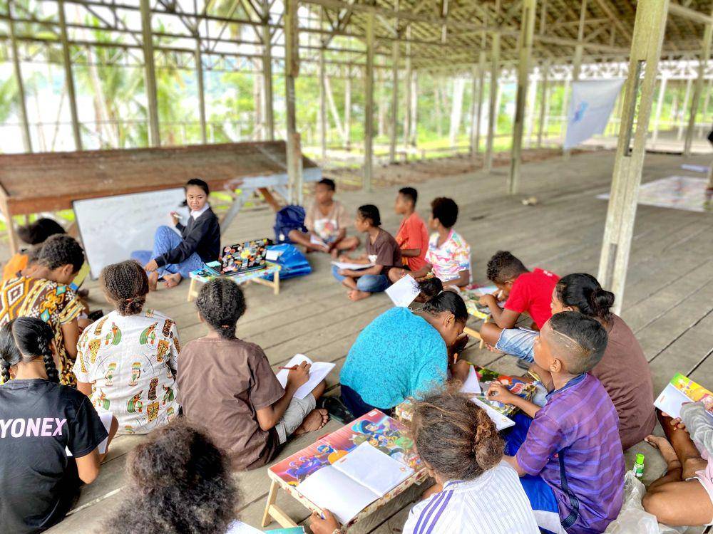 Suasana anak-anak saat belajar (dok. Papua Futyre Project)