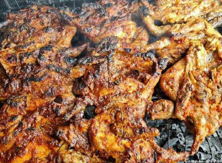 Ayam Taliwang NTB (instagram.com/ayamtaliwangntb)