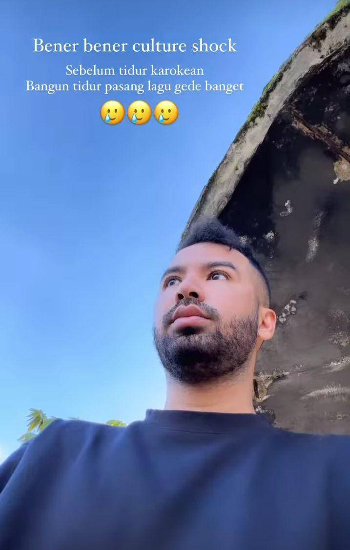 potret Hassan Alaydrus di Pulau Samosir (instagram.com/hassanalaydrus)