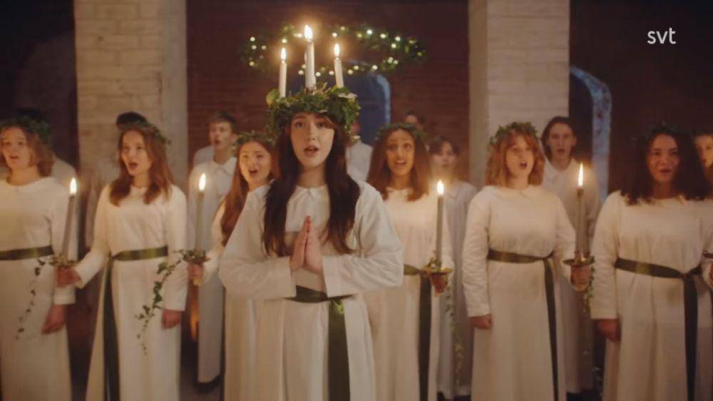 potret anak-anak di Swedia merayakan hari Santa Lucia (youtube.com/PublicService)