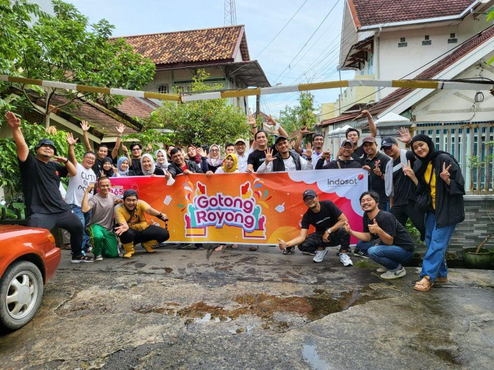 Kerja Bakti dan Kreasi Gapura Cara IOH Usung Semangat Gotong Royong