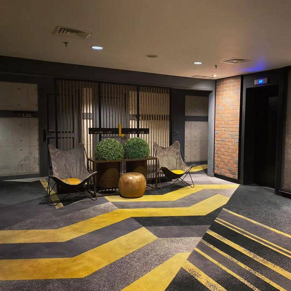 interior instagramable di Rooms Inc (instagram.com/roomsinc.semarang)