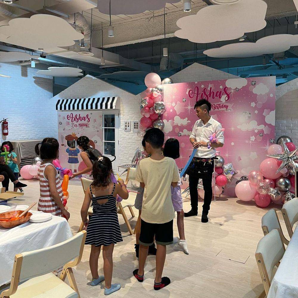 momen ulang tahun Aisha (instagram.com/denadaindonesia)