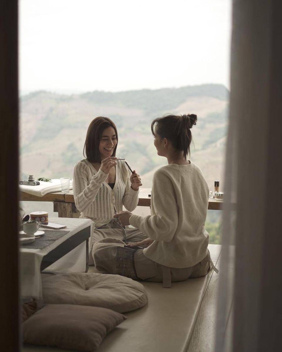 Yaya Urassaya dan Kimmy Kimberley (instagram.com/kimmy_kimberley)