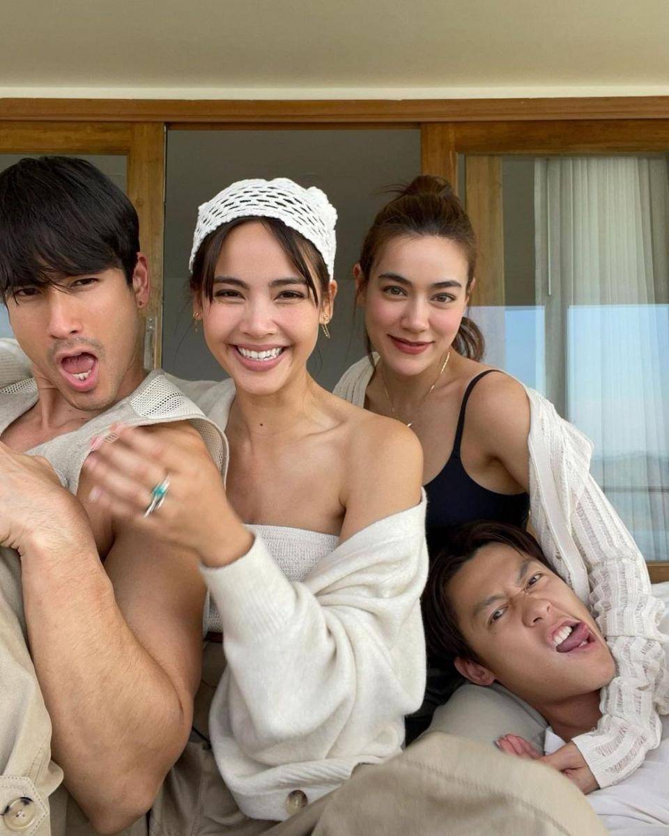Yaya Urassaya dan Kimmy Kimberley (instagram.com/kimmy_kimberley)